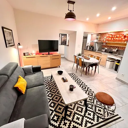 Loft Jacuzzi A 8 Min Des Grands Buffets Et Du Centre-ville