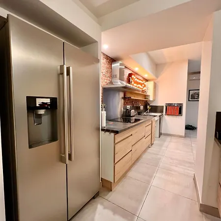 Loft Jacuzzi A 8 Min Des Grands Buffets Et Du Centre-ville * Narbona