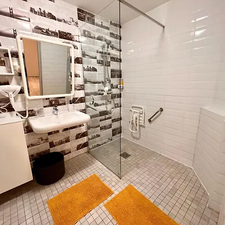 Apartman Loft Jacuzzi A 8 Min Des Grands Buffets Et Du Centre-ville Narbonne